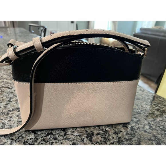 Purse and matching wallet. PRICE REDUCTION!! $$50 for the set!!! - Picture 2 of 10